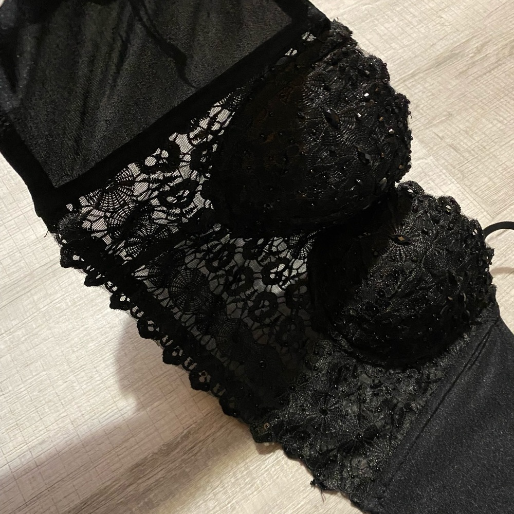 2 bralettes - Picture 4 of 5